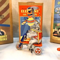 發條鐵皮玩具 象轉球 象轉傘 鴨騎車 送禮 古早味 收藏 復古 懷舊 老玩具 贈禮 交換禮物 聖誕禮物 生日禮物, 1個