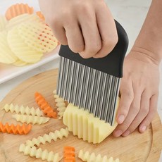 야채 다지기 스테인레스 스틸 감자 칩 슬라이서 반죽 과일 Crinkle 물결 모양의 주방 나이프 커터 쵸퍼 프렌치 프라이 메이커 도구 가제트, 1개