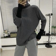 임산부 오버사이즈 풀오버 컬러 블록 스트라이프이너 위에 도톰한 터틀넥 니트