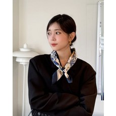 백화점 닥스 DAKS ACC 정품 [선물포장쇼핑백] 네이비 윈터플라워 실크 스카프 DCSC5F321 선물용