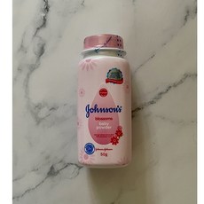 【IU SHOP】嬌生Johnson's 進口嬰兒爽身粉 痱子粉 合格中文標 原味/花香 美容乙級丙級檢定考試, 1個, 花香 50g