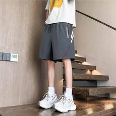 夏季冰絲涼感運動短褲 男生 輕薄透氣 吸濕速乾 彈性寬鬆, 灰色
