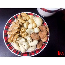 LM Shop 綜合堅果 (杏仁 腰果 夏威夷豆 核桃) 600g, 1個, 300g 綜合堅果(杏腰夏核)