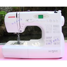 車樂美 JANOME 電腦型縫紉機 Jem 760 冷光燈設計 附縫紉輔助桌與教學光碟