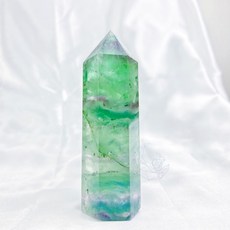 moon_hao 螢石柱 星空光 山形千層 帶彩虹光, 1個