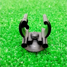 【閃電聯盟】魚缸水管吸盤 夾式吸盤 環扣吸盤 開口吸盤 魚缸水管吸盤 固定吸盤 管夾 加溫棒吸盤 雨淋管吸盤 固定吸盤, 1個, 小 (適用12/16軟管、3分管)