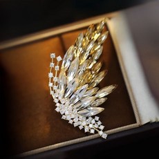 漸變水晶翅膀胸針 奢華氣質鑲鑽胸花 簡約高級感別針 衣服配飾, 金香檳色-【極光羽蝶】, 1個