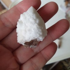 天然原礦蠟燭水晶39*27*21，獨特造型，舒緩香氛，居家擺飾，送禮首選, 1個