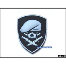 野戰搖滾 綠扁帽骷髏戰士 PVC塑料臂章肩章 白色夜光版 生存遊戲識別章, 白色, 1個