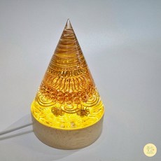 覺定幸福 放空神器 奧剛能量塔 小圓錐 黃銅 純銅 手作能量工具 靜心 冥想 放鬆 能量清理 穩定情緒, 1個