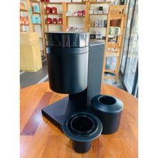 FELLOW Opus 新國民磨豆機 手沖/義式兩用 40mm六星錐刀 41段刻度, 1個, Opus 磨豆機 黑,不需要加購, 黑,不需要加購