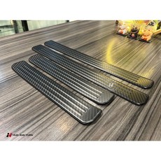 花軍團 MAZDA 馬自達 CX-60 斜紋 迎賓踏板 防刮耐磨 提升內裝質感, 卡夢紋,下門檻