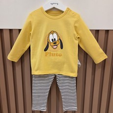 아가방 초특가세일 ~~ 귀여운 플루포 실내복 상하세트 ~~ 스트라이프 디자인의 바지 배앓이 방지로 배를감싸주어 편안한 바지 ~~ 편안한 상하세트
