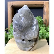 螢石刺蝟原礦動物擺件：手工雕刻猴子猩猩螢石裝飾品，獨特療癒系桌面擺飾, 1個