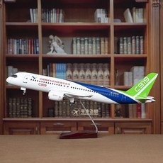飛機模型 帶輪子帶燈仿真飛機模型1:82中國商飛C919民航客機航空收藏擺件 航模客機 仿真原型機 航空模型, 1個, 標配版（帶輪子不帶燈）