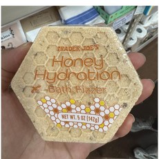 미국 트레이더조 Trader Joe's Honey Hydration Bath Fizzer 허니 하이드레이션 배스 피저