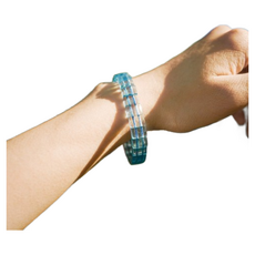 頂級冰藍海藍寶手排，晶體透亮，提升溝通能力，簡約設計，適合各種場合配戴