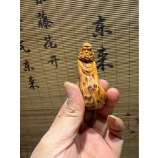 太行崖柏 留疤 玉化透光 達摩手把件, 如圖所示, 1個