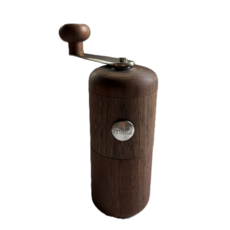 milco 日本原裝進口典藏手動磨豆機，手搖咖啡磨豆器，家用咖啡豆研磨器, 楜桃木色, 1個, 20ml