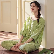 여성 봄여름 7부 소매 홈웨어 버튼 디자인 브라 패드 내장 투피스 파자마세트