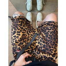 大碼男裝夏季復古咖色豹紋短褲五分褲沙灘褲 寬鬆舒適，百搭痞帥風格, 豹紋,2XL 建議75.0-100.0kg