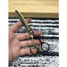 鋼夫 美髮剪刀 黑金電鍍 440C, 1個, 如圖所示