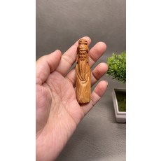 太行崖柏 關公 紅油, 如圖所示, 1個