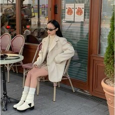 【羊毛極美】韓女衣櫥必備 VENUSY 正韓 - 韓國東大門空運直送台灣 羊毛半長厚大衣, 黑色