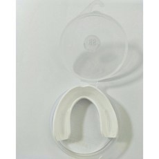 雙面護齒 無毒安全可食性矽膠 運動護齒 護牙套 附原廠收納盒 進口材質, 1個, 台灣製 單面護齒-（白色成人用）1入