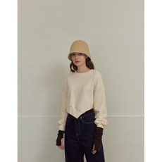 PAZZO MIT不對稱剪裁短版大學TEE/奶白S，時尚不對稱剪裁，舒適短版設計， легко поєднується з різноманітними стилями