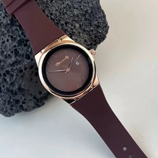 Rinnady 簡約石英女錶，玫瑰金錶框，藍色硅膠錶帶，日期顯示