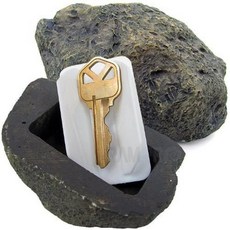 Hide a Key Outside 가짜 바위 - 진짜 돌처럼 보이고 느껴짐 - 야외 정원 또는 마당에 안전 예비 키 보관 내후성 키 홀더 조경과 혼합 Rampro, Rock/Cover - 1PK