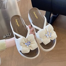 힐슈빌 꽃 큐빅 키높이 통굽 플랫 슬리퍼 U6-701