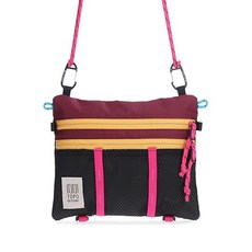 [토포디자인]마운틴 액세서리 숄더백 mountain accessory shoulder bag, 올리브／버건디