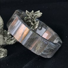 拉長石手牌 獨特粉色光澤 舒緩情緒 提升直覺 寬19.5mm, 1個