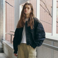 마크엠 여성 MA-1 나일론 플라이트 숏 재킷 MIMAA6052