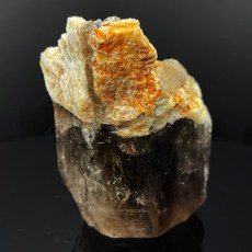 Olina Design 茶水晶共生天河石礦物標本, 1個