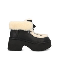 어그 클래식 에스미 플랫폼 부츠