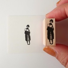 莫莫日貨日本製 MA7 stamp 文子印章系列 愛書人文子 木製印章, 1個