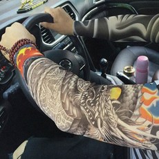 남자 여자 타투토시 문신 팔 남자 여자 이레즈미 조폭 운전 자외선차단