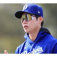 김혜성선수 선글라스 고글 우벡스 페이스 스테이지 CV 블랙/실버 화이트/실버, 01.블랙바디/실버밀러렌즈, 1개, 01.블랙/실버