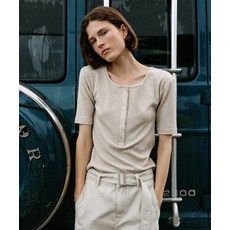 ARTID 새틴 포인트 헨리넥 티셔츠_MELANGE BEIGE