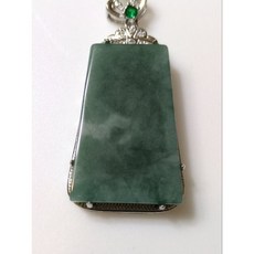 銀鑲翡翠無事牌, 1個