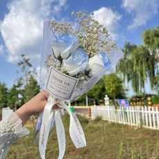PRETTY FLOWERS STUDIO 玫瑰香皂花束 畢業季 生日祝福 節慶贈禮, 碎冰藍