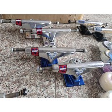 V橋 雷橋 5.25吋 雙孔 滑板板橋, 如圖所示, 1個