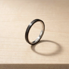 알레르기 걱정 없는 서지컬 스틸 + 흑단 우드 링 (각인 가능)