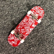 手指滑板 指尖滑板 迷你滑板 砂紙合金指尖軸承輪 新手入門 台灣出貨, 紅字母手指滑板, 1個