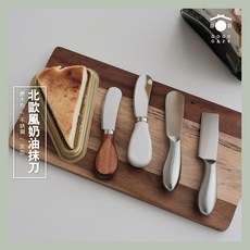 居居宅の北歐風奶油刀 不鏽鋼奶油刀 果醬刀 刮刀 木柄奶油刀 廚具 餐具 牛油刀 現貨秒出, 1個, 灰色－削皮刀