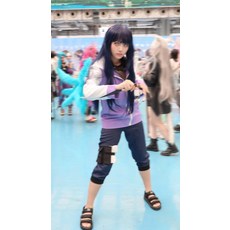 日向雛田 cosplay 服裝道具組 M碼 (含網衣 外套 褲子 綁腿 手裏劍 護額 假髮), 如圖所示, 1個