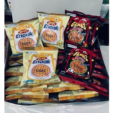SIANTAR TOP GEMEL Enaak 雞肉燒烤與香辣兩種口味即食麵, 480g, 1個